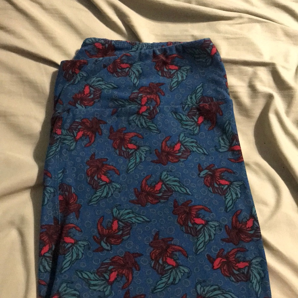 Lularoe Tall and Curvy Leggings